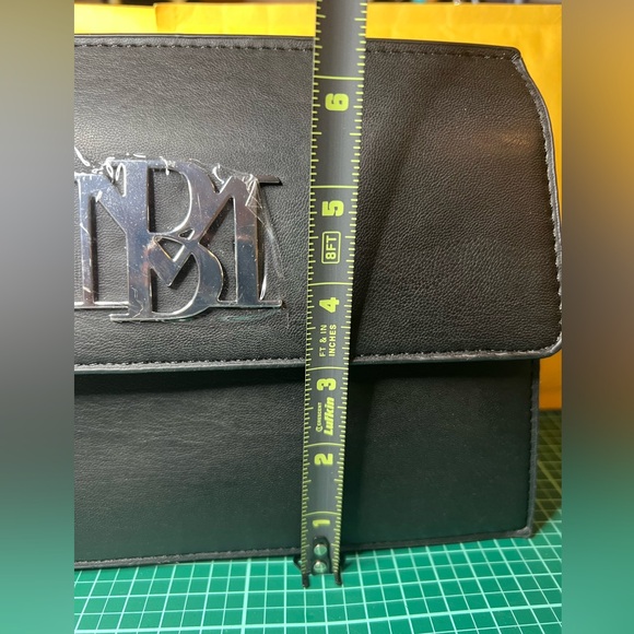 👜 NWT Badgley Mischa Black Vegan Leather Crossbody Handbag - Picture 7 of 7